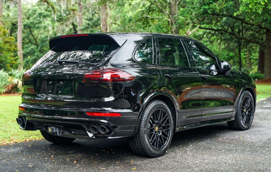 2017 Porsche Cayenne GTS