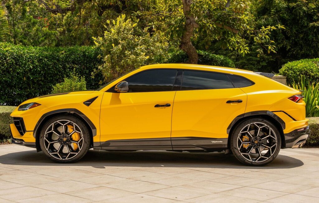 2024 Lamborghini Urus Performante